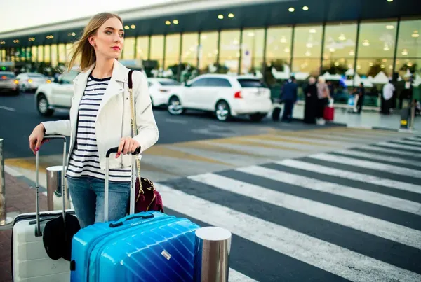 airport shuttle vs private airport transport